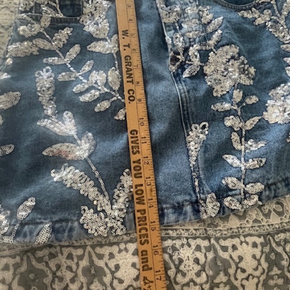 Nasty Gal Sequin Floral Denim Jean Mini Skirt Sz 6 Western Bling Cowgirl Rodeo - Picture 11 of 11